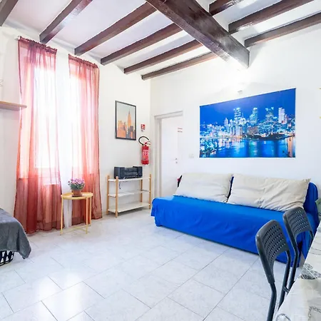 Guesthost - Cozy Near Lanfranchi Stadium Apartment *