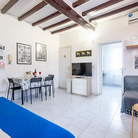 Guesthost - Cozy Near Lanfranchi Stadium Apartment *