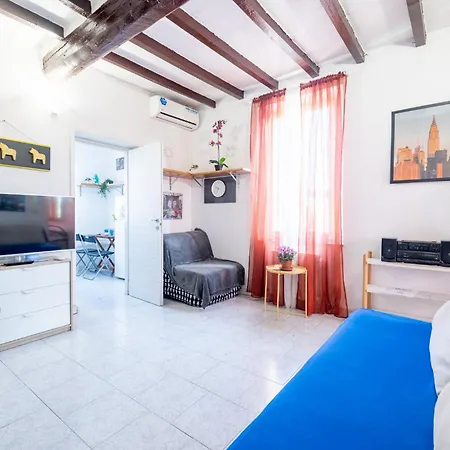 Guesthost - Cozy Near Lanfranchi Stadium * Parma